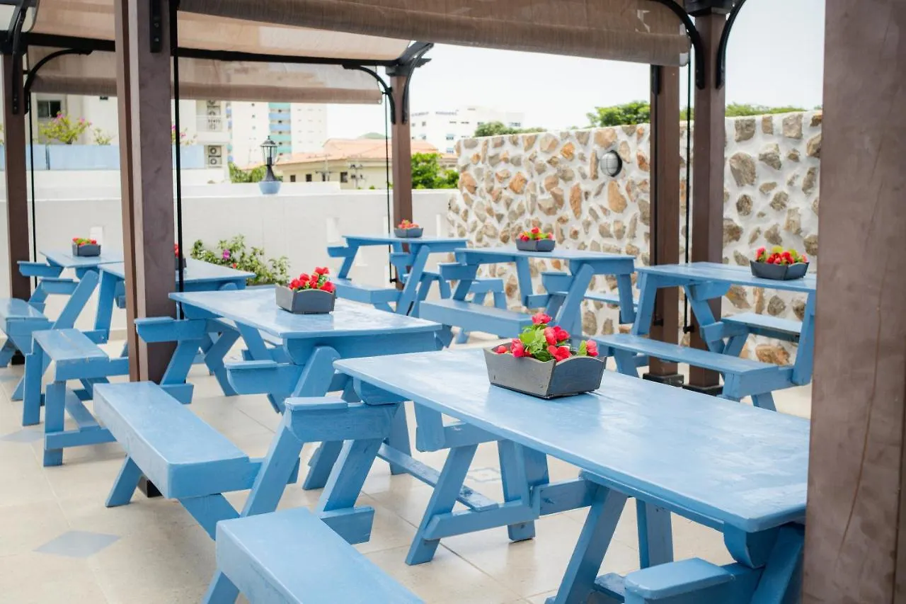 Hotel Adaz Mediterraneo Санта-Марта